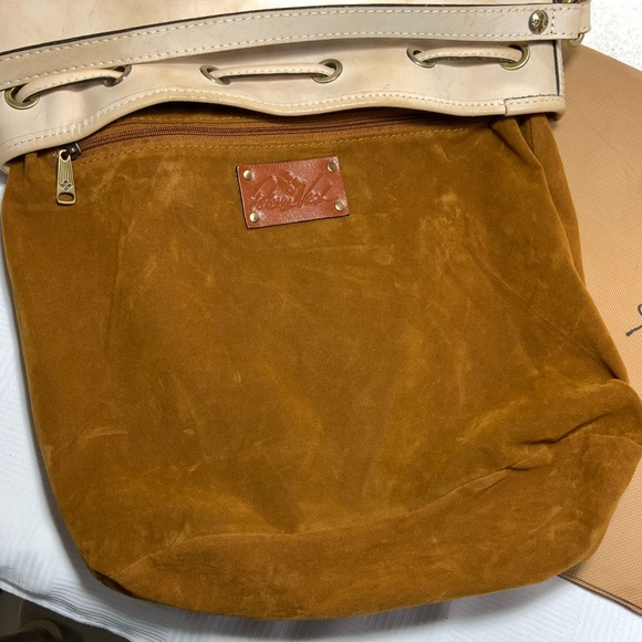 Patricia Nash Sabina Tooled Leather Drawstring Bucket Crossbody - Picture 8 of 16